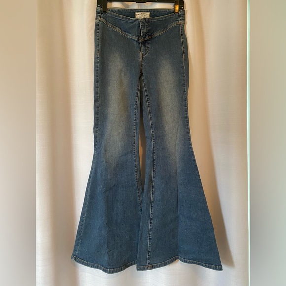 Free People Bell Bottom Flare Jeans - Picture 1 of 7
